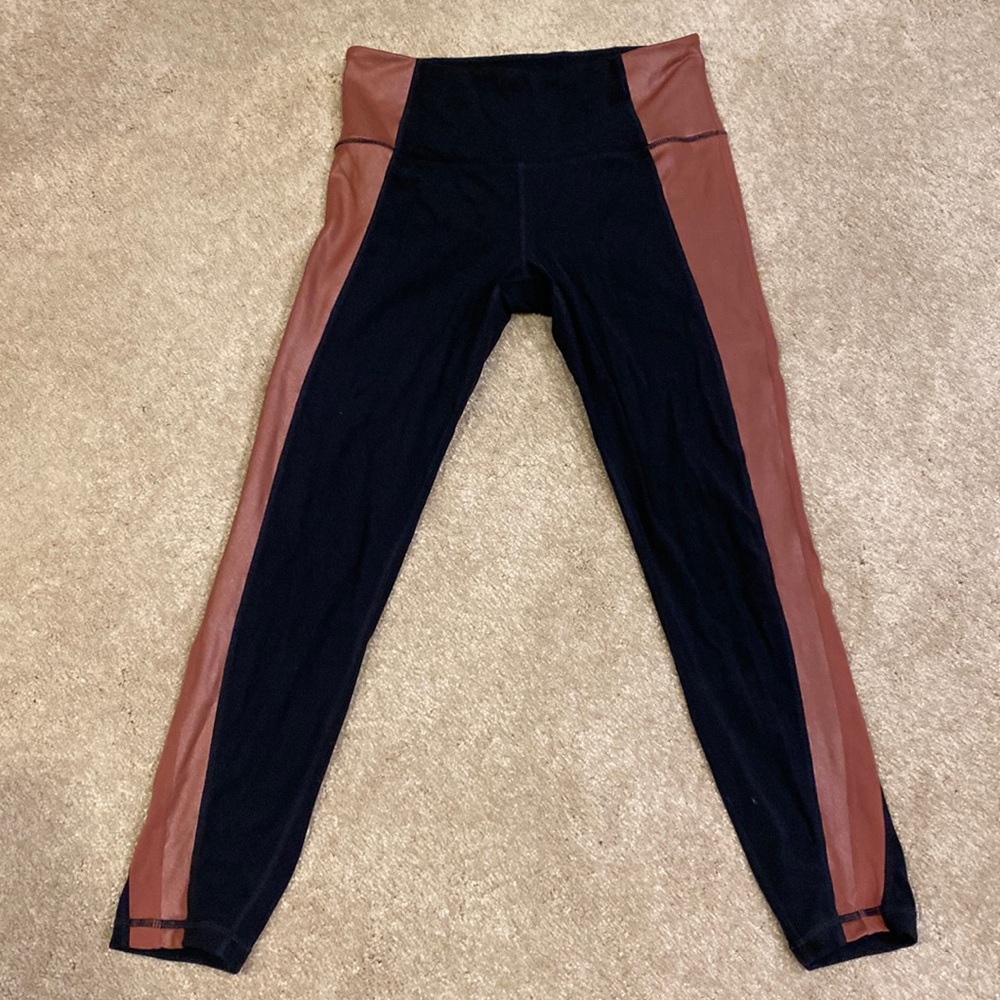 Athleta Tuxedo Stripe Salutation Capri Tight